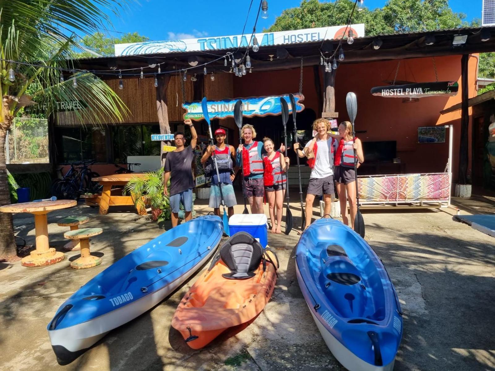 Tsunami Hostel Tamarindo Exterior photo